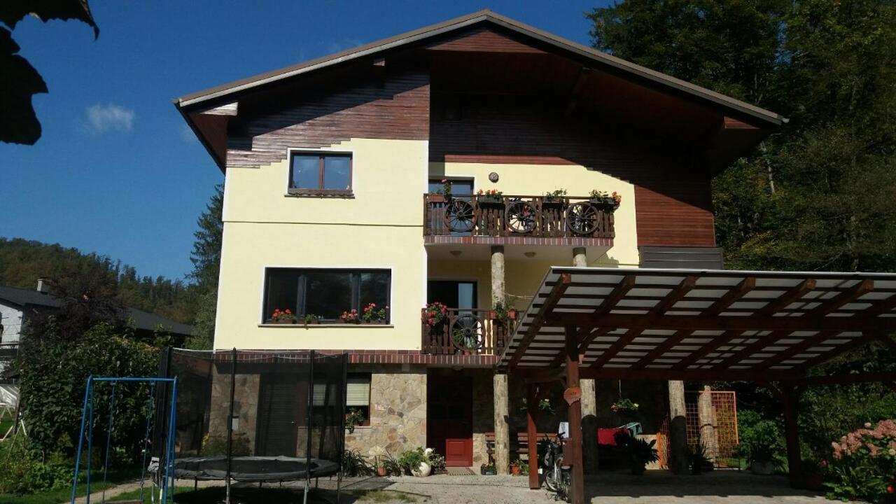 Appartment Bezenica Dobrova Zewnętrze zdjęcie